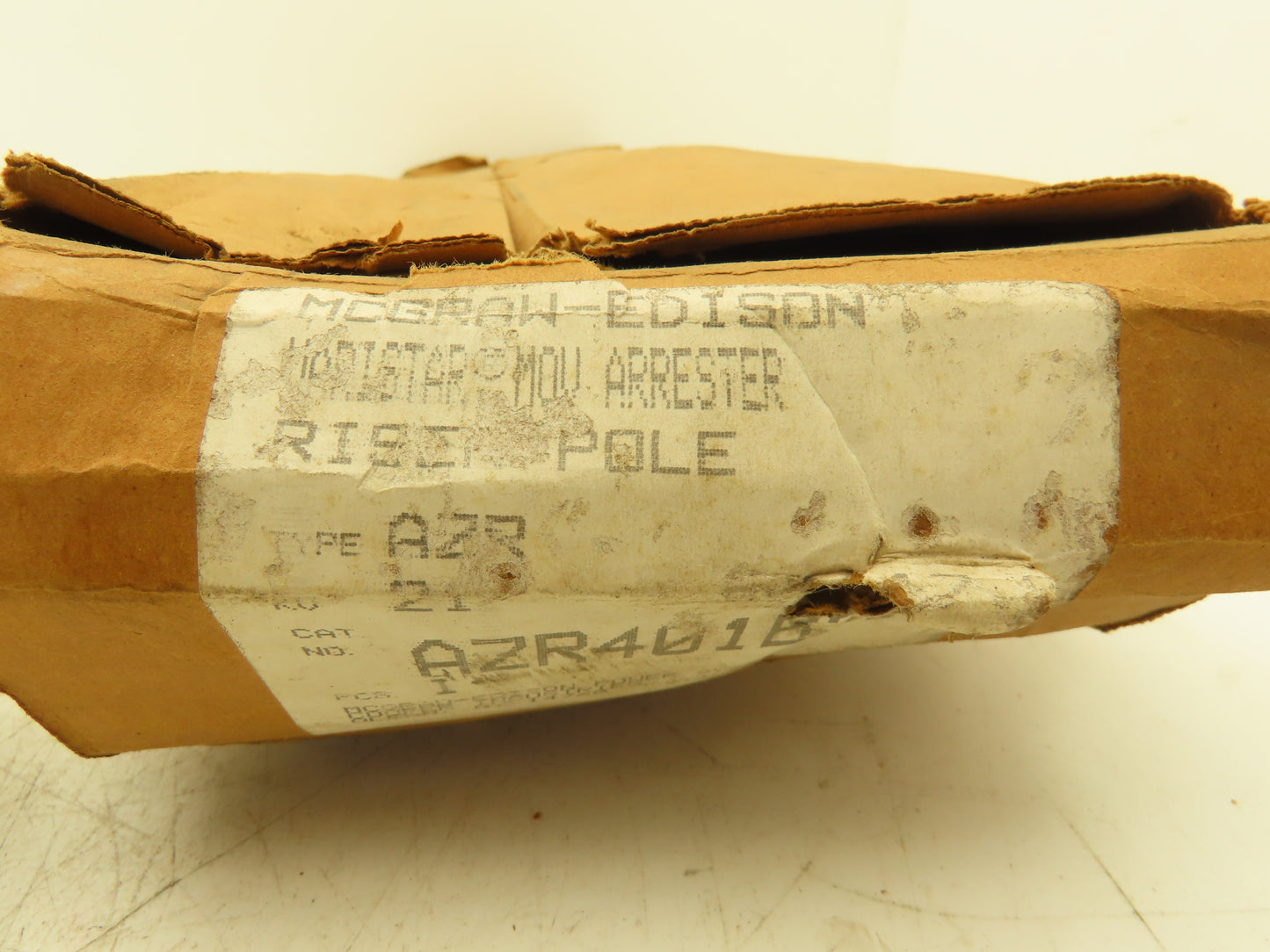 McGraw-Edison Cooper AZR401B21 Surge Arrester 21kV 18"