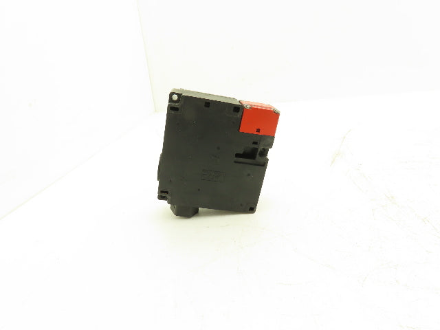 Omron D4NL-4GDG-B4 Guard Safety-Door Switch Interlock Solenoid Release 24VDC