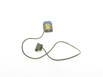 Datalogic DS2100N-1210 Fixed Mount Barcode Scanner 10-30V 12.2 Dist 10.24" Field