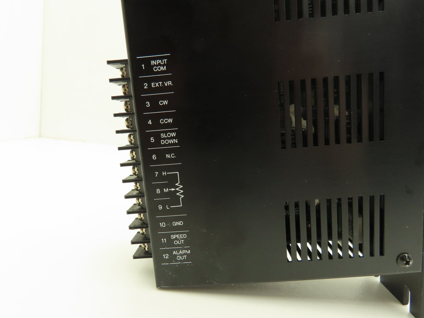 Oriental Motor Co. FBLD40C Vexta Brushless DC Motor Driver 230V 1Ph No Covers