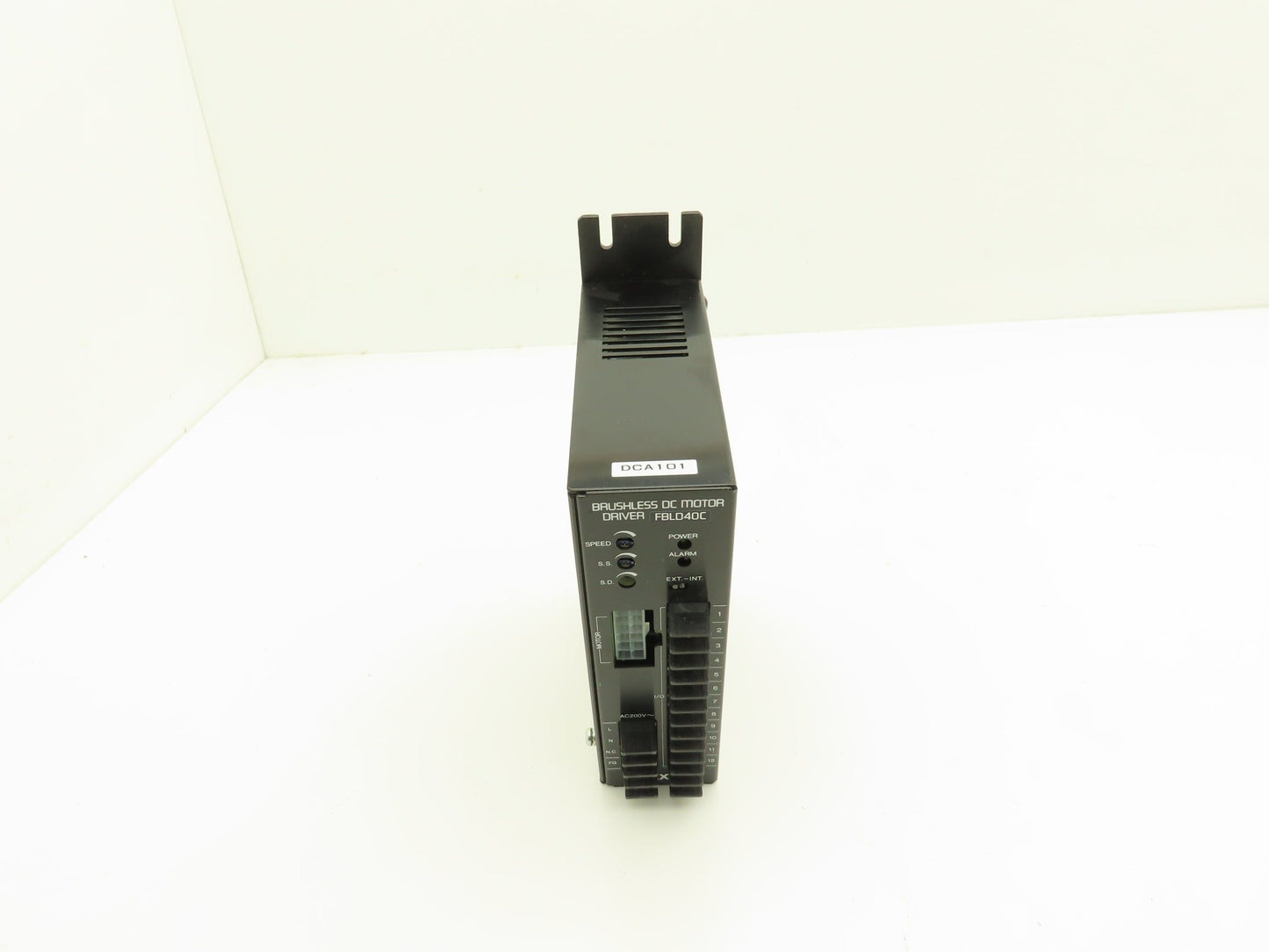 Oriental Motor Co. FBLD40C Vexta Brushless DC Motor Driver 230V 1Ph No Covers