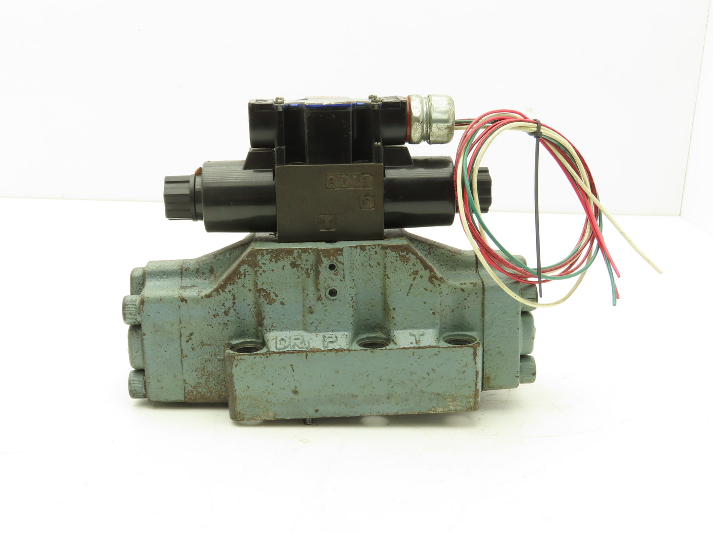 Nachi SS-G01-C5-R-C115-E20 Hydraulic Directional Solenoid Valve 115V DG5S Base
