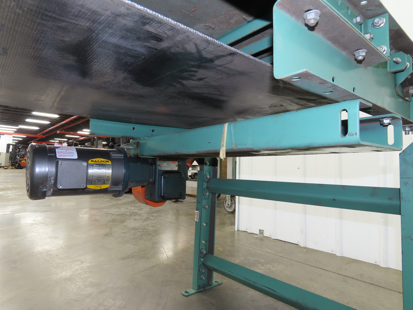 Roach 30"x 8' Slider Bed Conveyor 24" Belt .33Hp 230/460V End Drive 58fpm