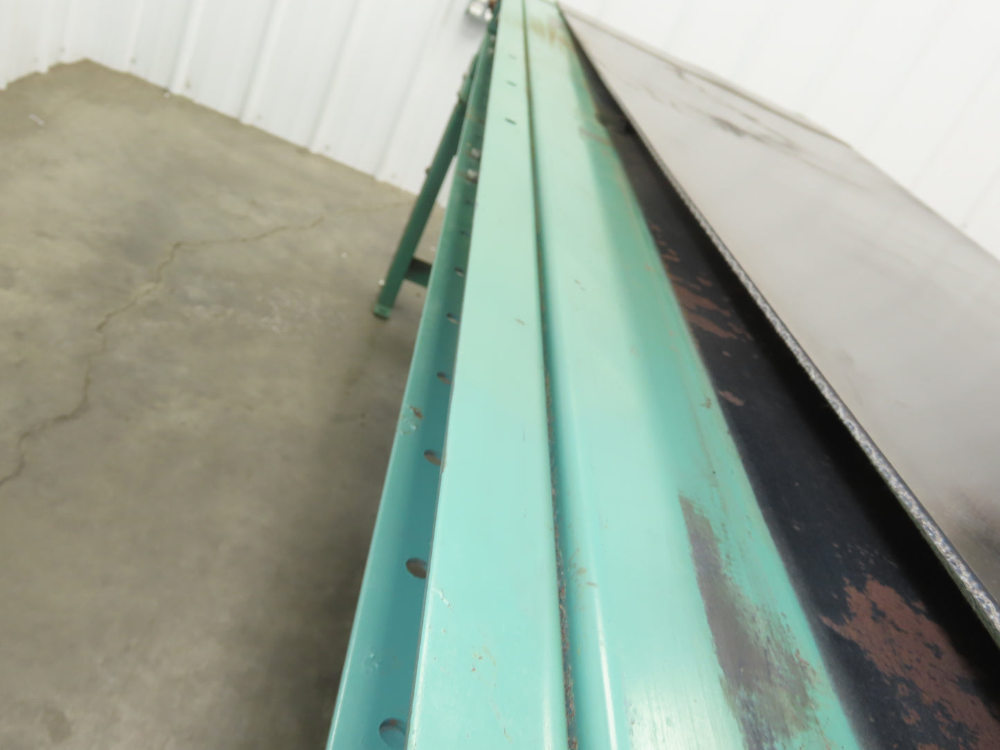 Roach 30"x 8' Slider Bed Conveyor 24" Belt .33Hp 230/460V End Drive 58fpm