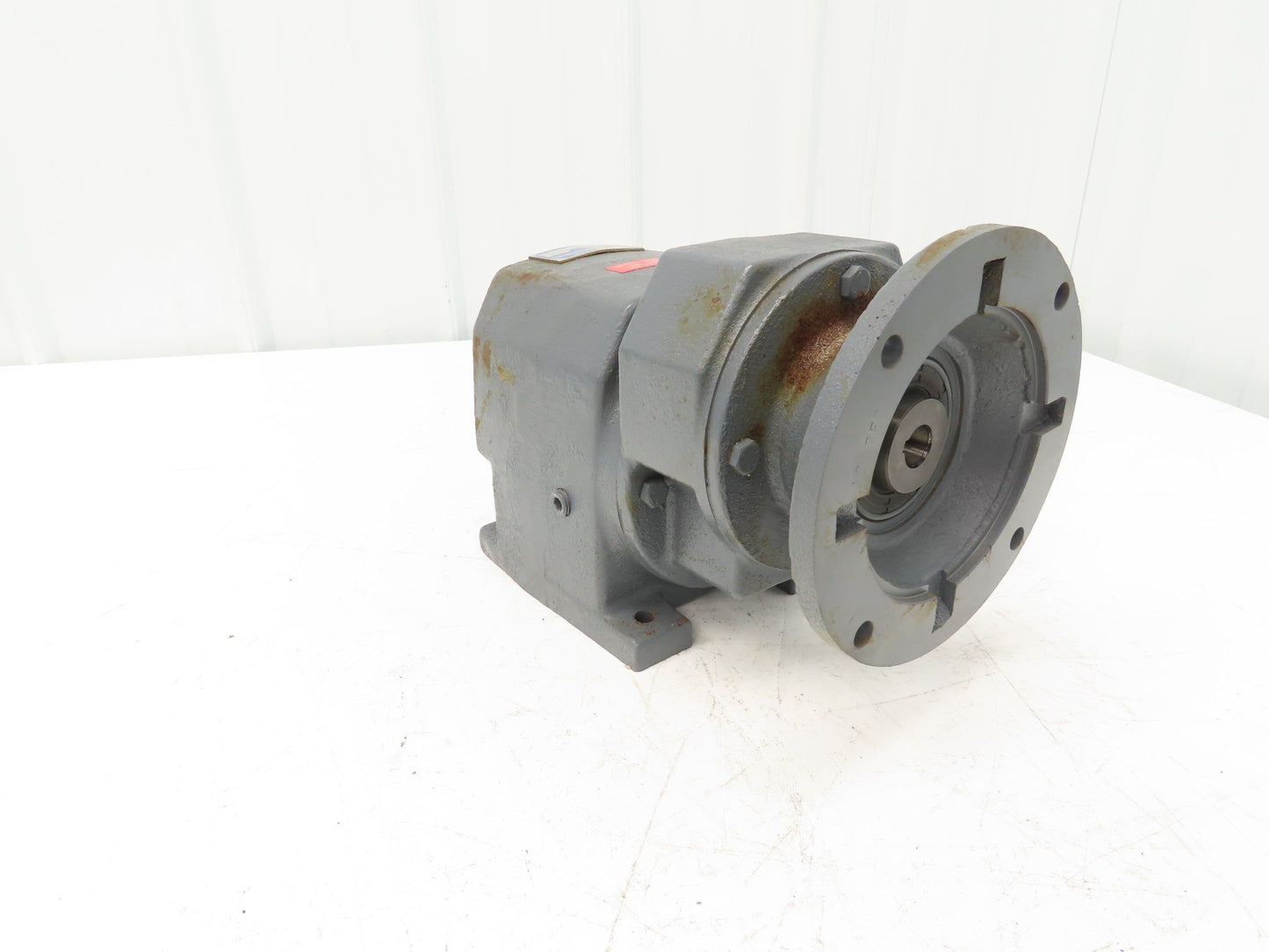 Boston Gear F843B-80S-B5 Inline Helical Gearbox 76.48:1 Reducer .5Hp 23rpm 56C