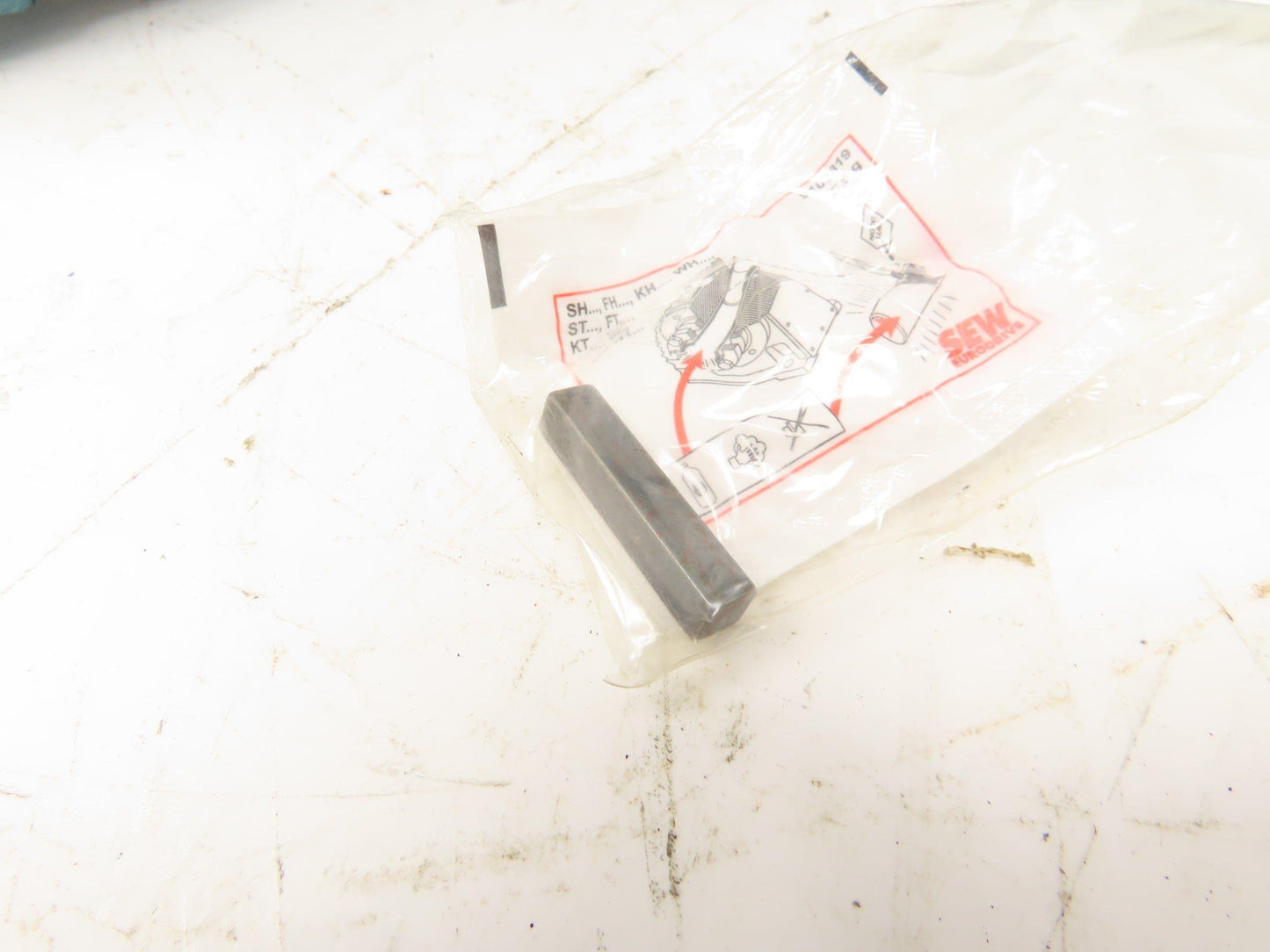 Sew Eurodrive SA47TDRS71S4BE05HR Brake Gearmotor 84:1 Ratio 20rpm .5Hp 230/460V