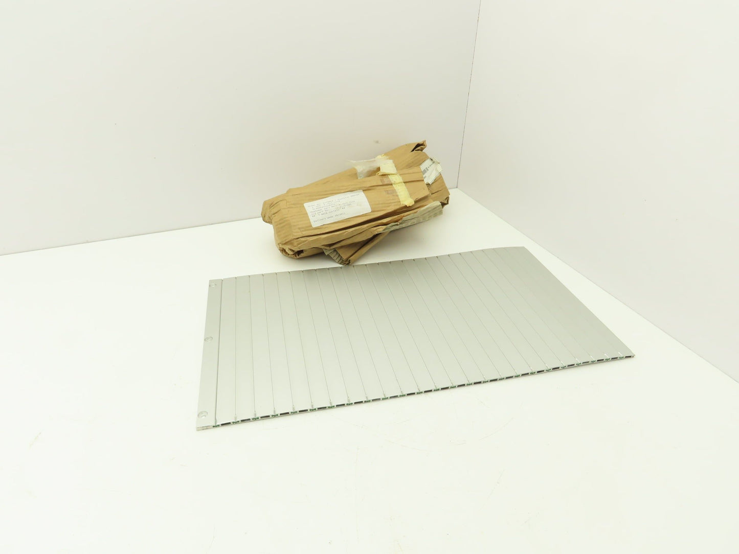 D.1014.2229 Roller Blind Apron Articulated Machine Protective Cover 540mmx290mm