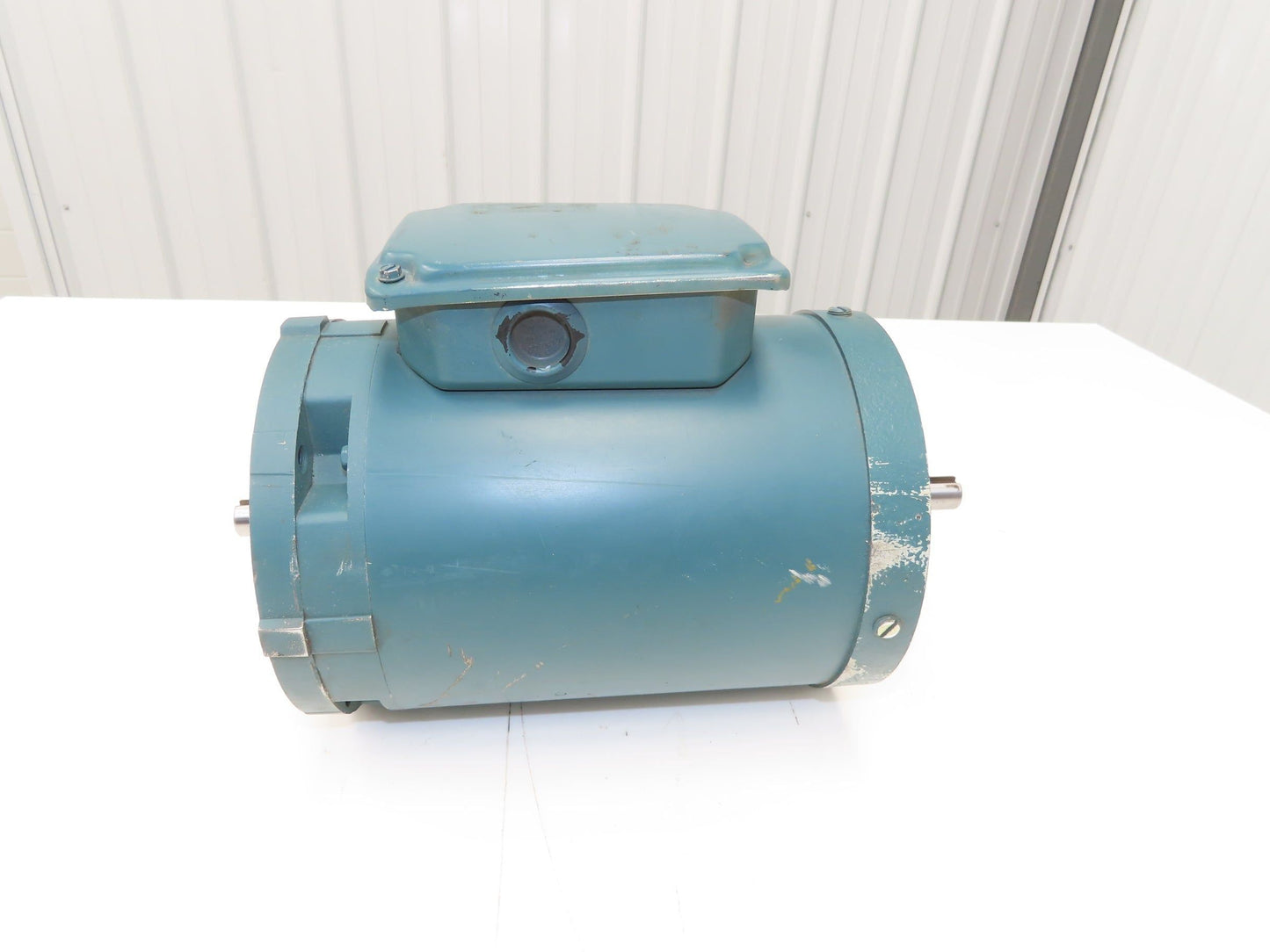 Reliance Electric B79B3194M AC Motor 3/4Hp 1725rpm 230/460V 3PH FB56C Dual Shaft