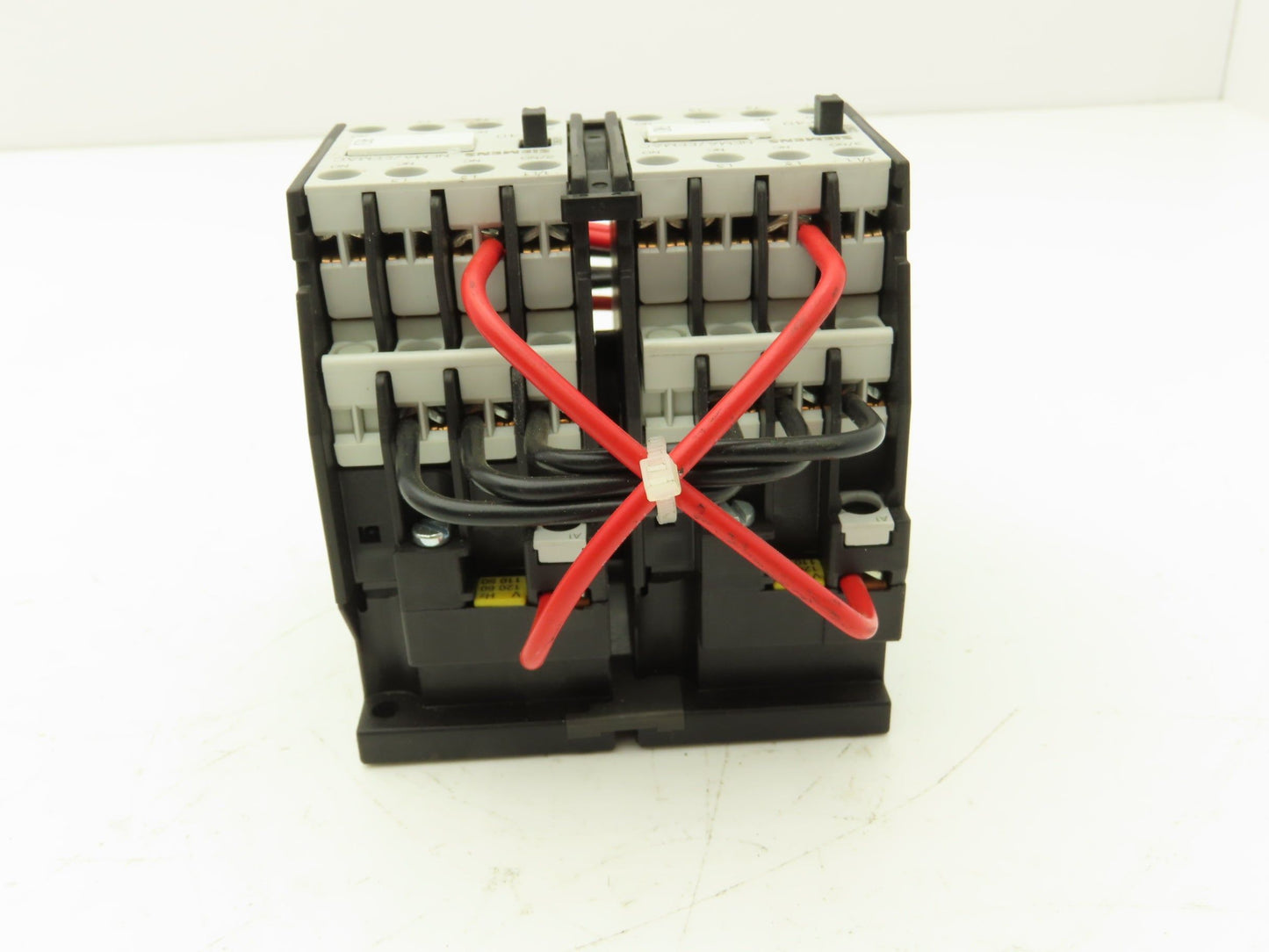 Siemens CRL0F4022K1 Reversing Motor Starter Sz 00 NEMA 9A 600V Coil 120V 2NO 2NC