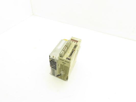 Yaskawa SGDH-15DEY12 ServoPack Servo Drive 3Ph 480V In 2Hp 480V 5.4A 3Ph Out