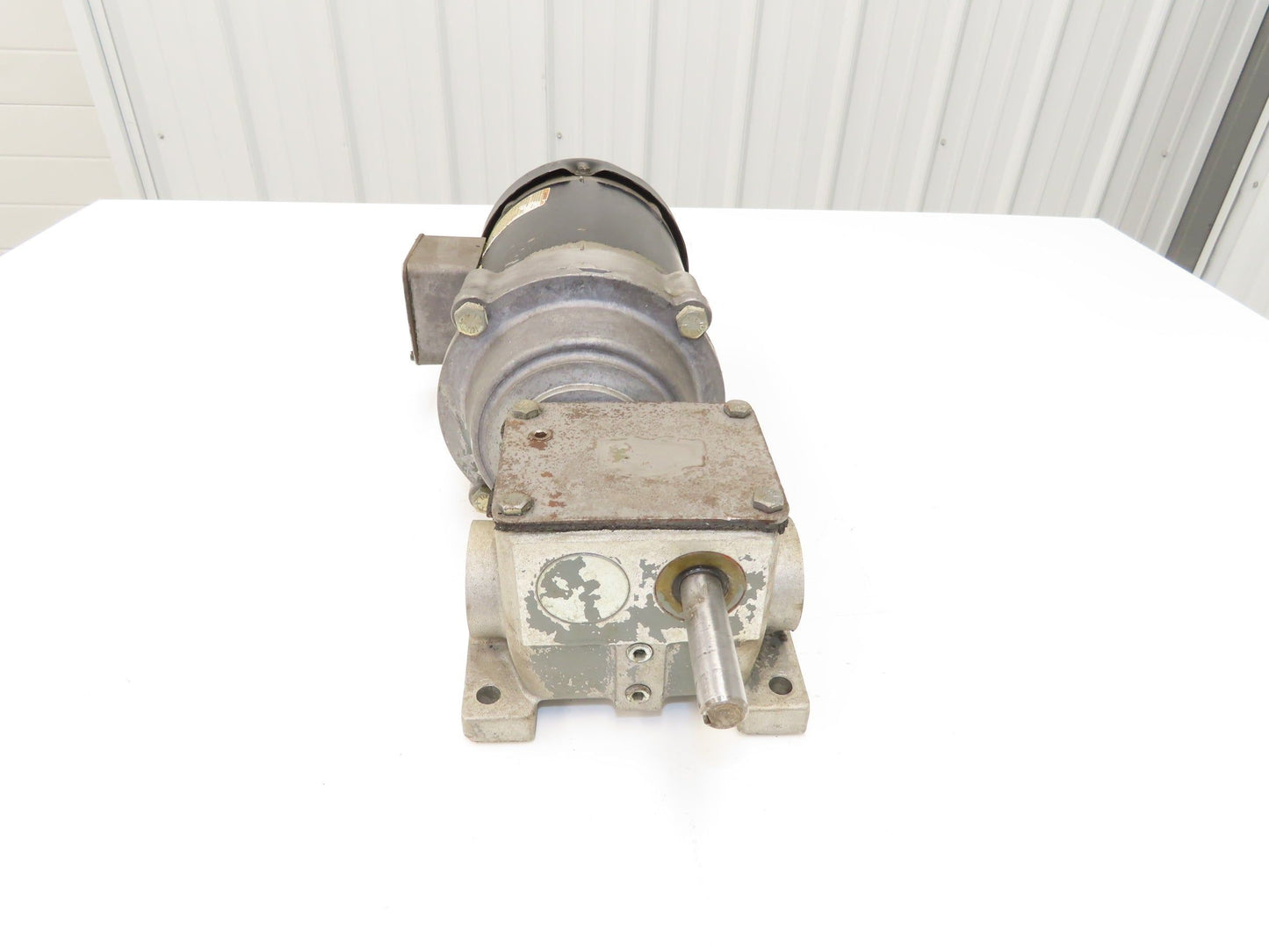 Baldor KM3454 Offset Inline AC Gearmotor 144:1 Ratio 1/4Hp 12rpm 460V 3Ph 56C