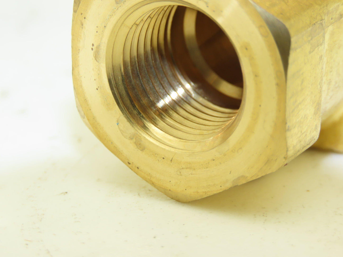 Parker 7321KBN3SN00N0L111Q3 Solenoid Valve 240VAC 1Ph 10W 7/16" 150psi Brass