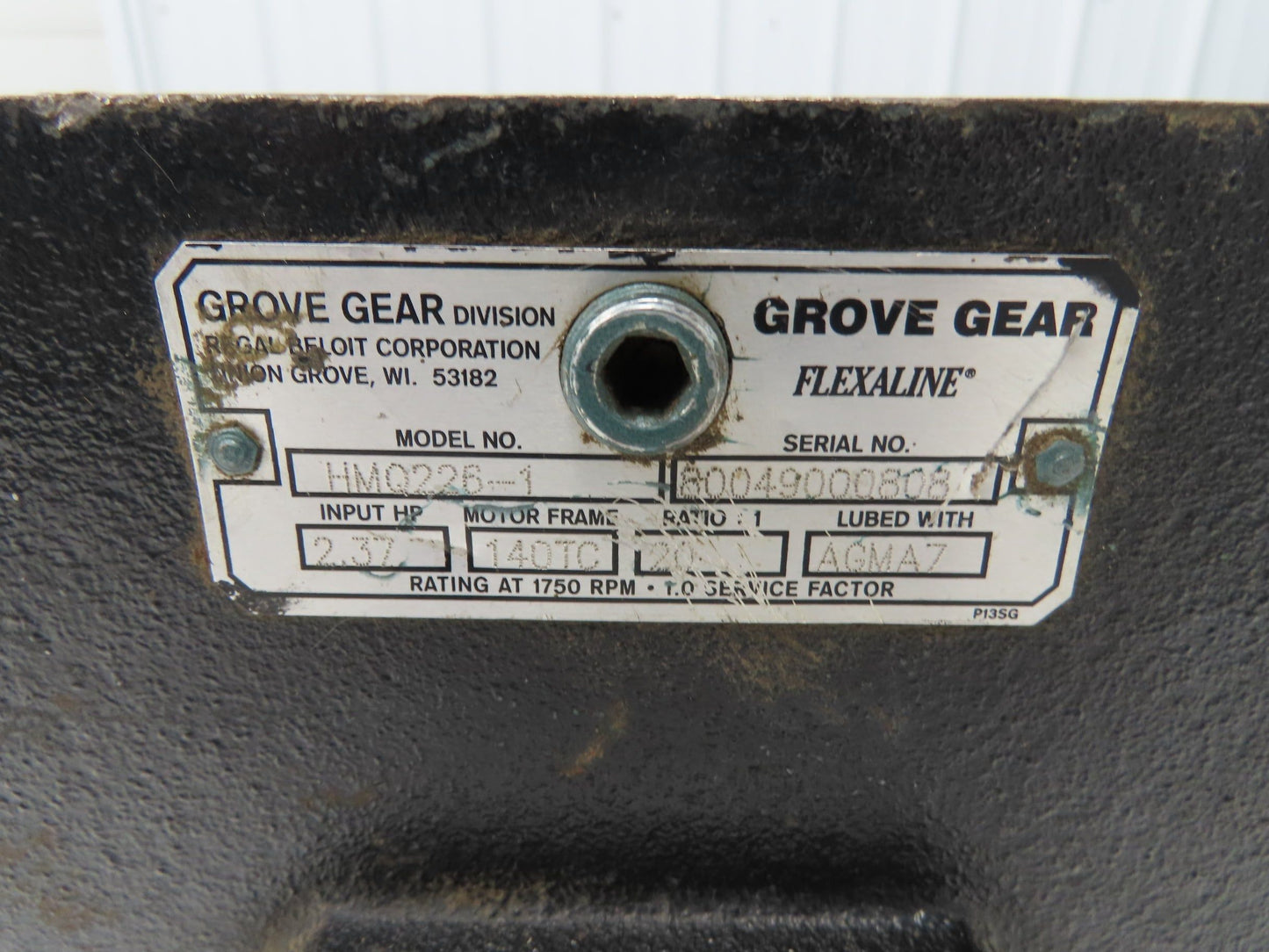 Grove Gear HMQ226-1 Worm Gearbox 20:1 Reducer 2.37Hp 87.5rpm 140TC Dual Shaft