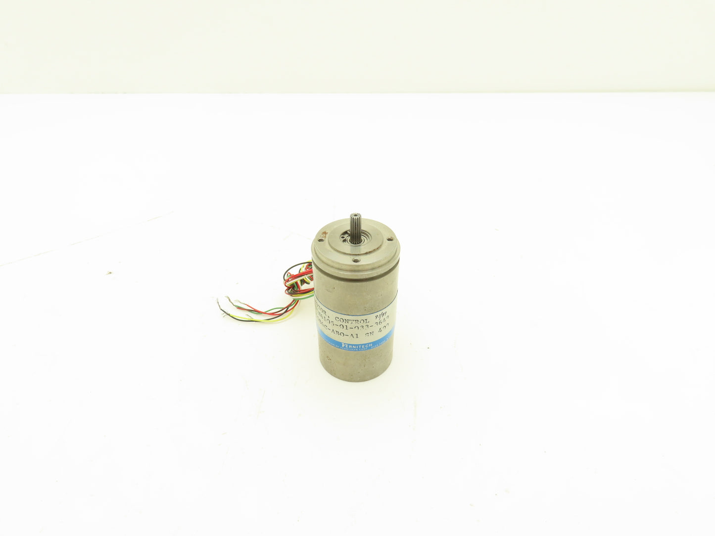 Vernitron Vernitech NSN6105-01-033-3649 Control Motor 15D6C-ABO-A1