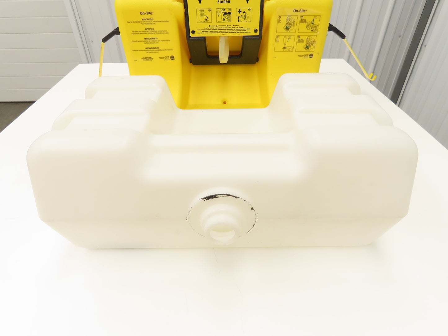 Bradley Portable On-Site Eyewash Station Gravity Fed 7 Gal 15 Min