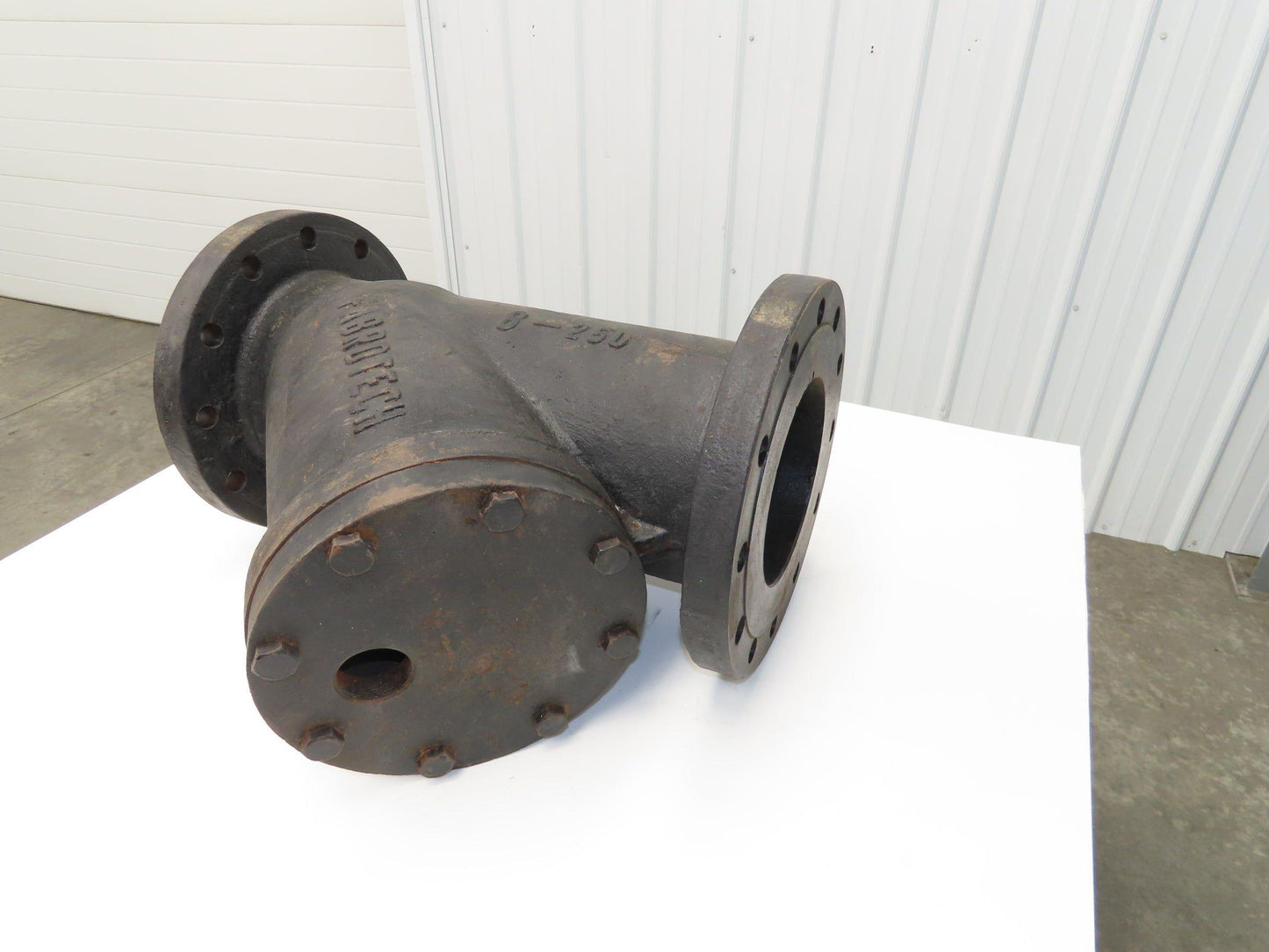 Fabrotech 8-250 Cast Iron Y Strainer Valve 8" Flanged 250PSI Wye