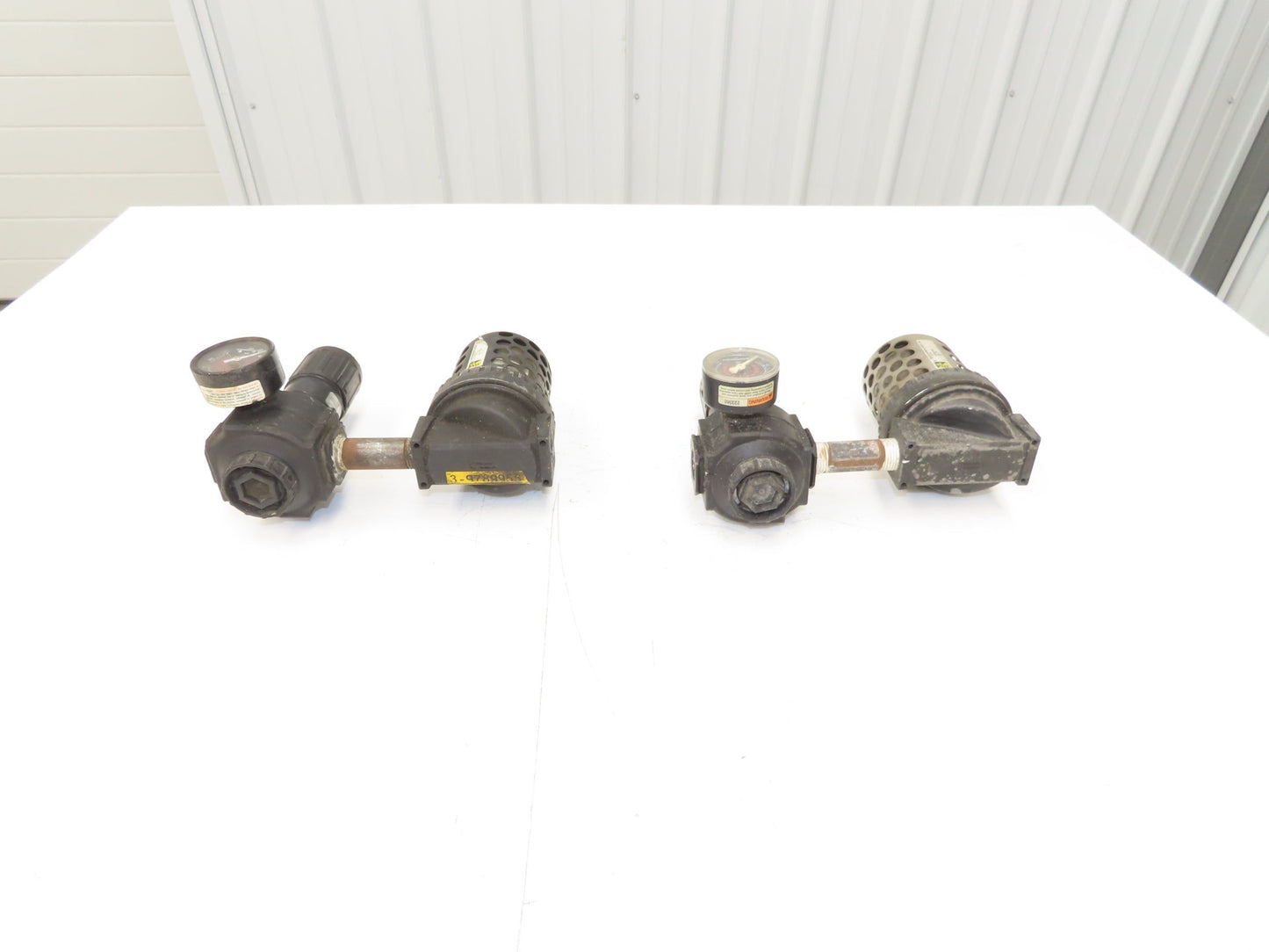 Master Pneumatic Norgren R74G-4AK-RMN FD100-4 Regulator Filter Assembly Lot of 2