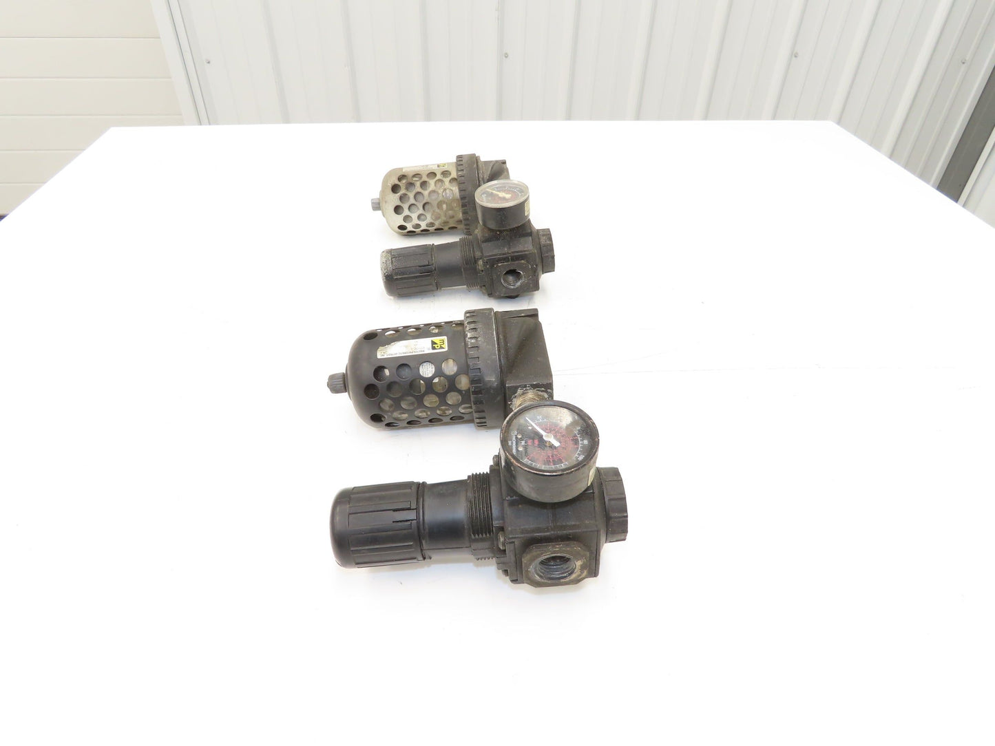 Master Pneumatic Norgren R74G-4AK-RMN FD100-4 Regulator Filter Assembly Lot of 2