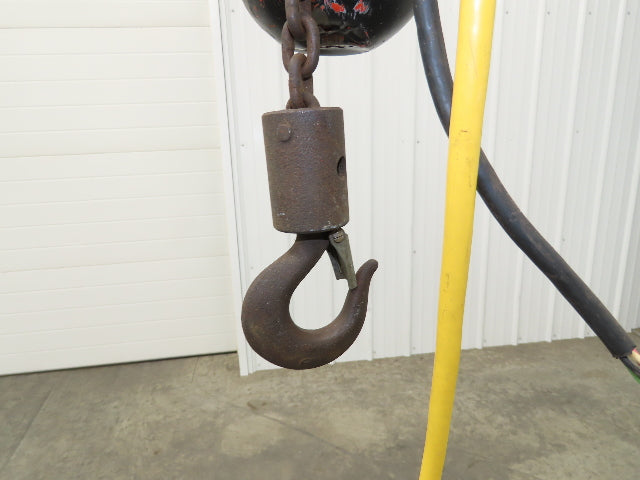 CM Lodestar F 1/2 Ton Electric Chain Hoist 16 FPM 15' Lift 230/460 V Trolley