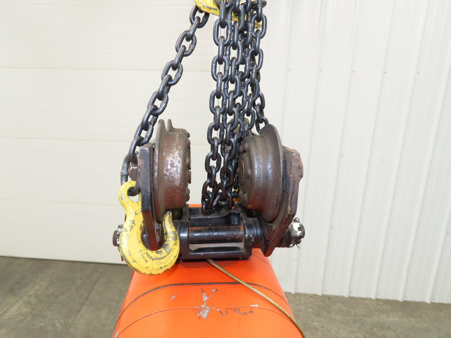 CM Lodestar F 1/2 Ton Electric Chain Hoist 16 FPM 15' Lift 230/460 V Trolley