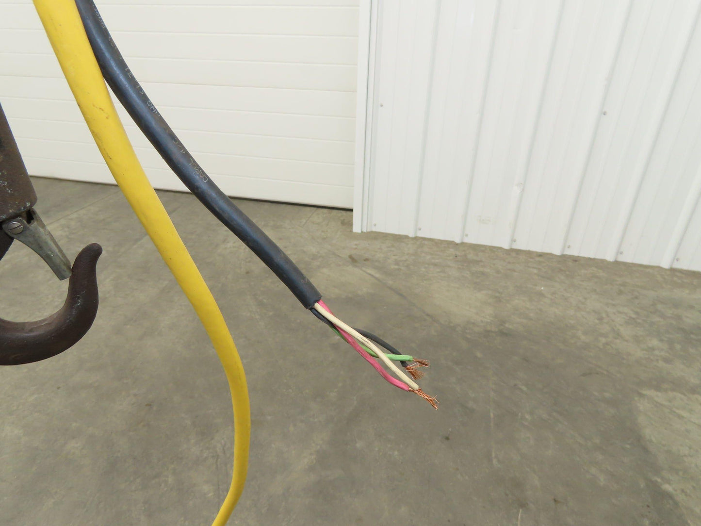 CM Lodestar F 1/2 Ton Electric Chain Hoist 16 FPM 15' Lift 230/460 V Trolley