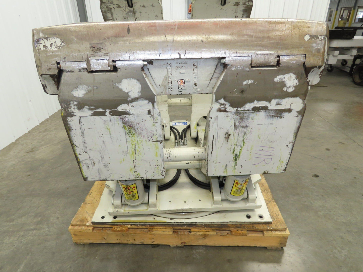 Cascade 90F Paper Roll Clamp 9000LB Fork Lift Truck Clamping Attachment Class 4