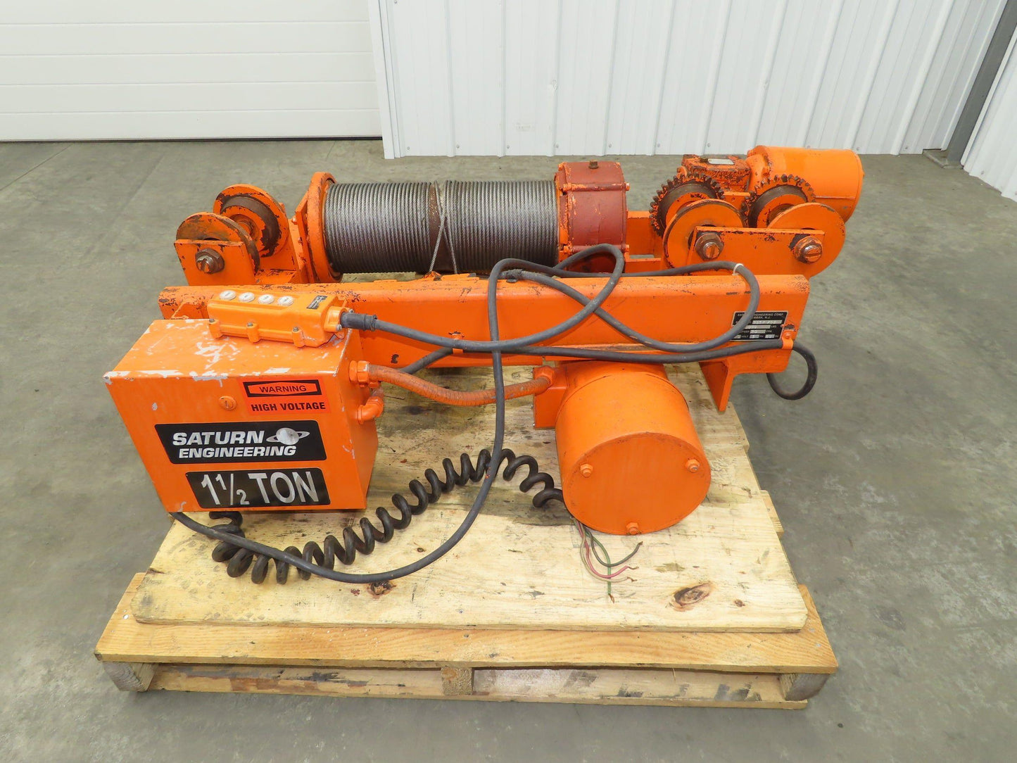 Saturn Engineering 1 1/2 Ton Electric Cable Hoist 25' Lift 20 FPM Trolley 460 V