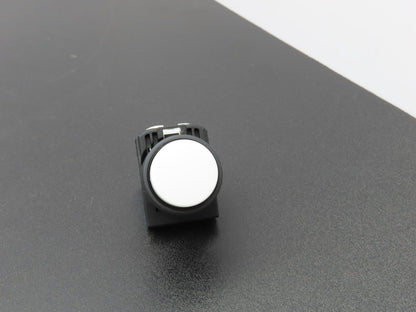 Fuji Electric Pushbutton White Momentary 22mm 250V 6A Lot of 6
