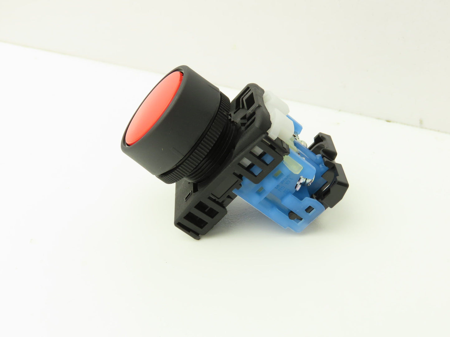 Fuji Electric AR22F0R-10R Pushbutton Red Momentary 22mm 250V 6A Lot of 5