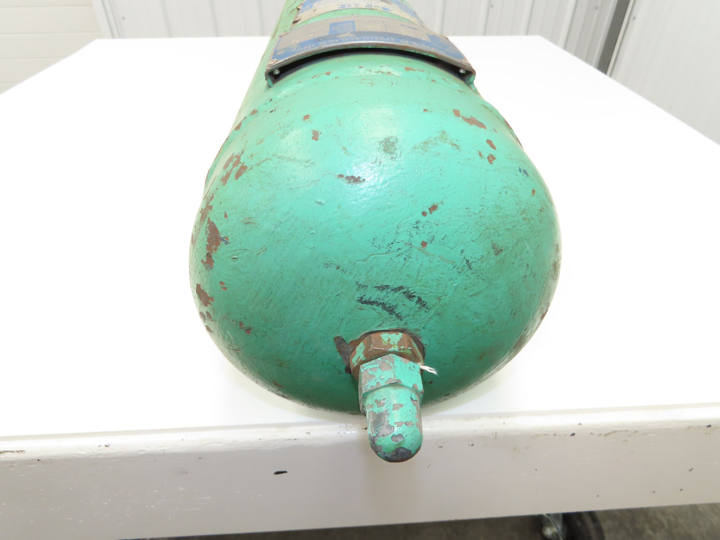 Greer Hydraulics SurgeKushon Accumulator 10 Gal 275 PSI 3" Flange 51"OAL