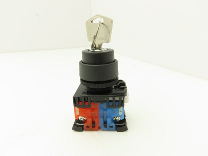 Fuji Electric Keyed Switch 2-Position Maintained 22mm 250V 6A