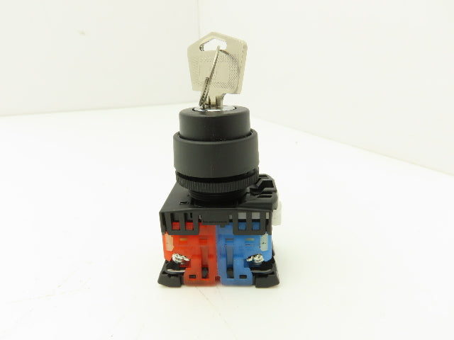 Fuji Electric Keyed Switch 2-Position Maintained 22mm 250V 6A