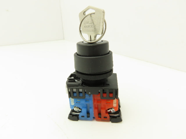 Fuji Electric Keyed Switch 2-Position Maintained 22mm 250V 6A
