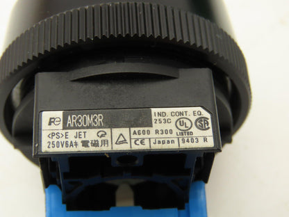 Fuji Electric Pushbutton Switch Large Green 30mm 250V 6A Lot of 5
