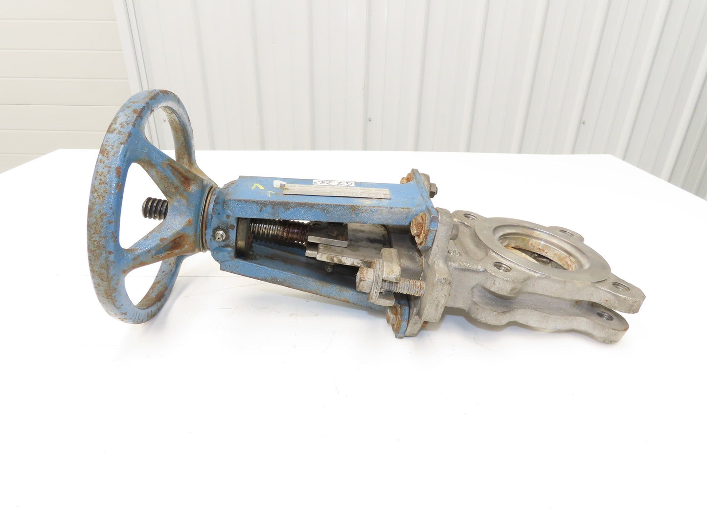 DeZurik Fig. 824 3" Stainless Knife Gate Valve Lug Style Rising Stem Metal Seat