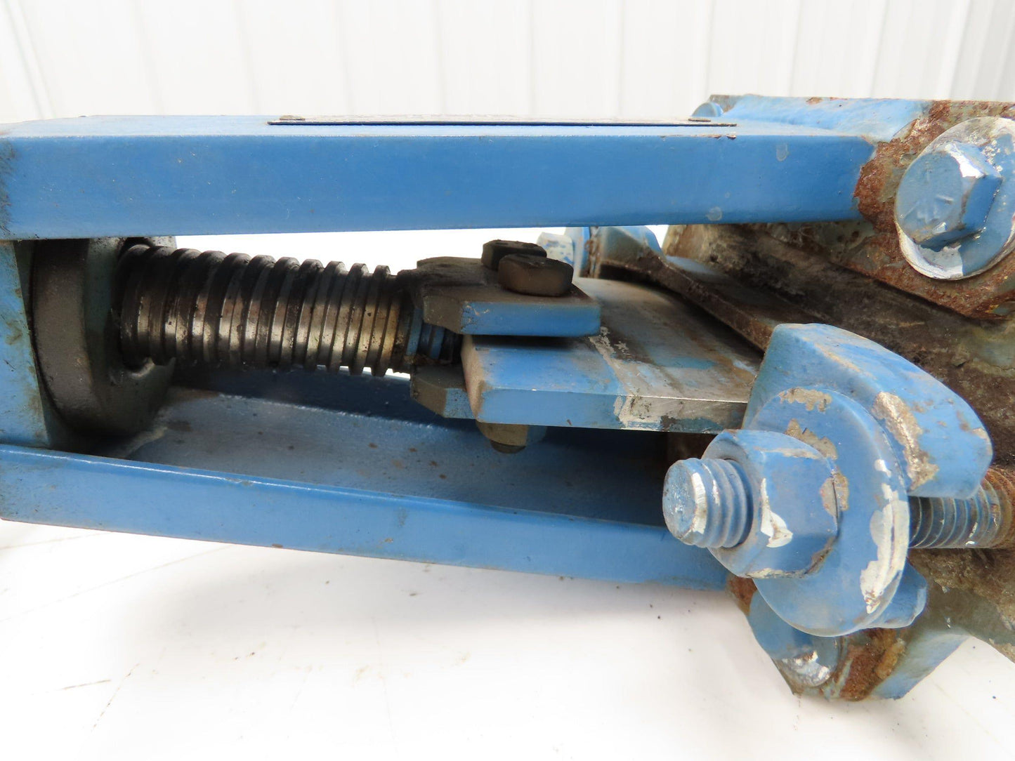 DeZurik Fig. 827 3" Stainless Knife Gate Valve Lug Style Rising Stem Metal Seat