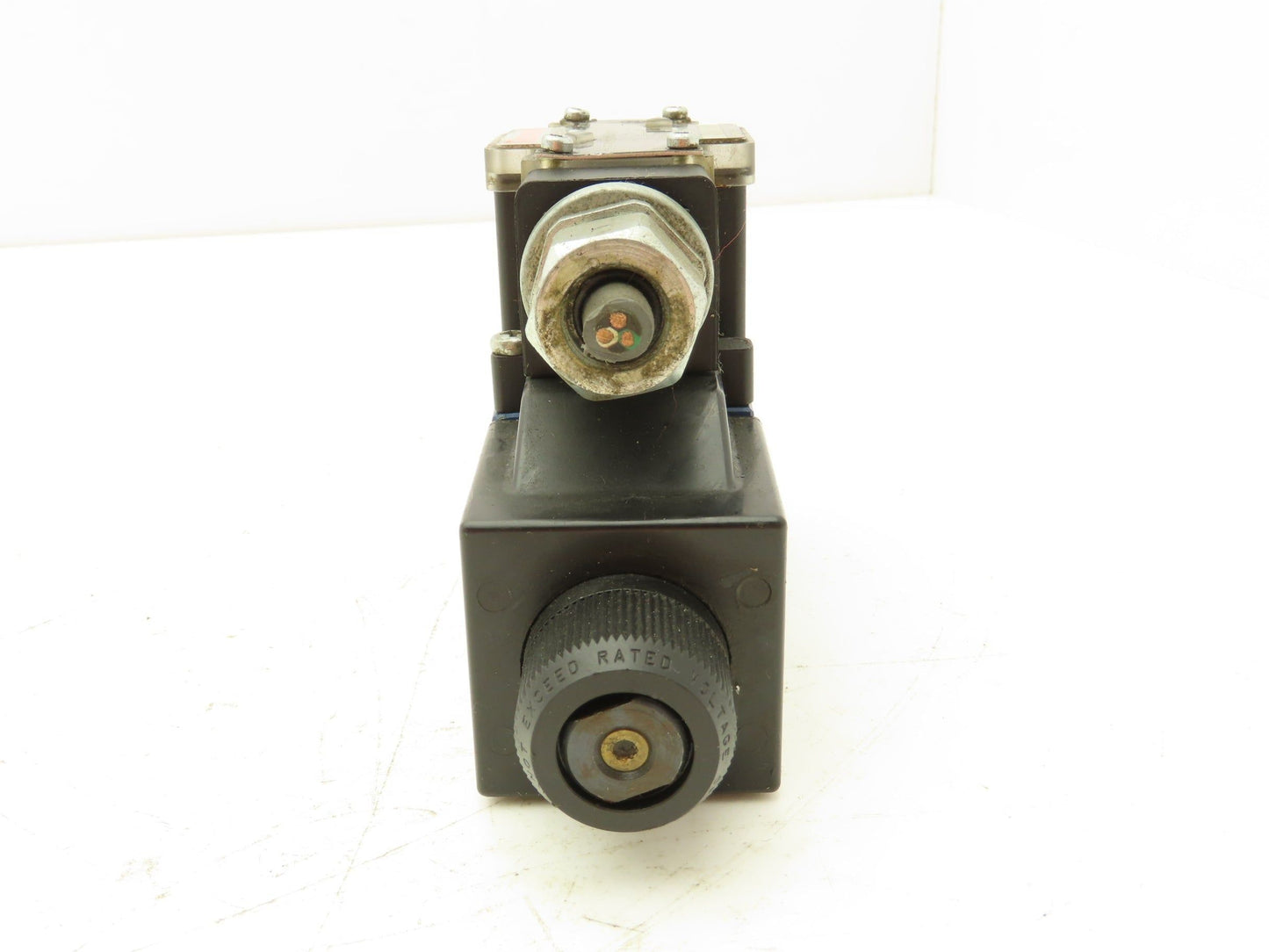 Rexroth 4WE6D62/EW110N9DA/62 Hydraulic Directional Solenoid Valve 110/120V