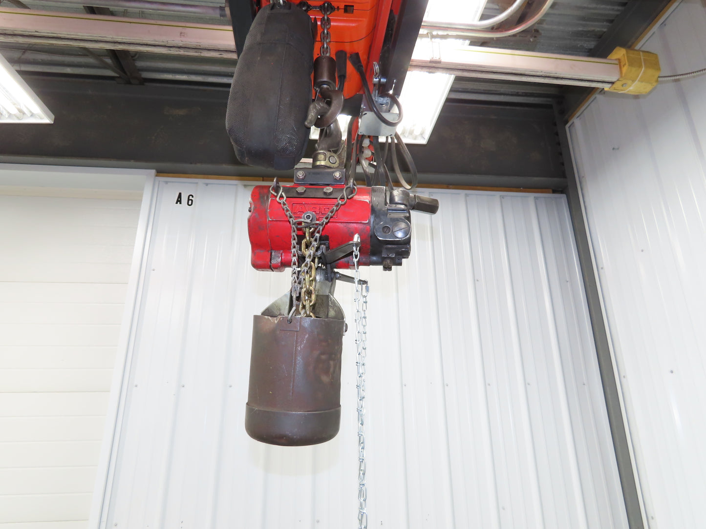 Aro R 1/4 Ton 500 LB Pneumatic Air Chain Hoist 12'4" Lift 12' Pull Chain