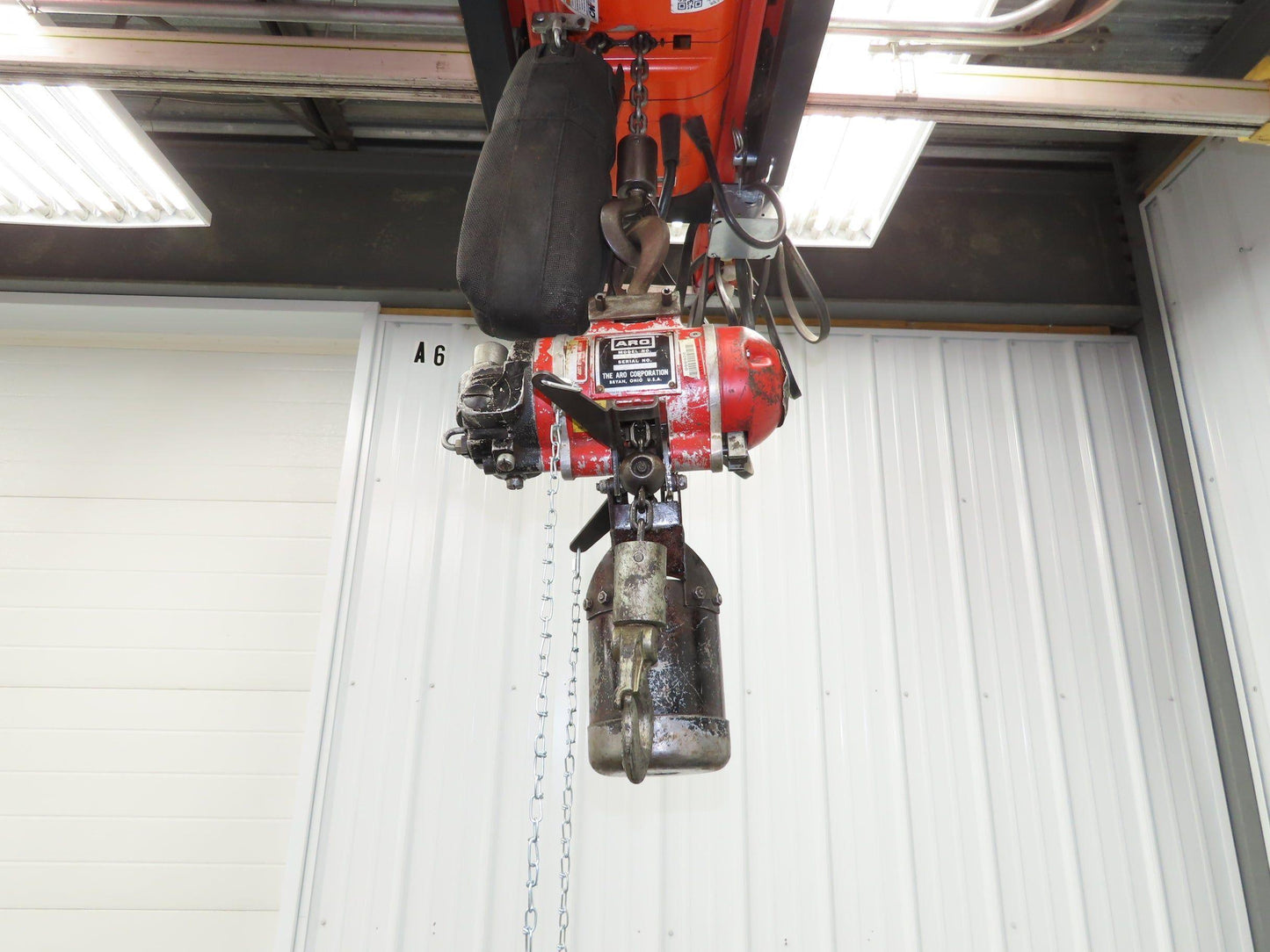 Aro 7750DT 1/2 Ton 1000 LB Pneumatic Air Chain Hoist 14'5" Lift 10' Pull Chain