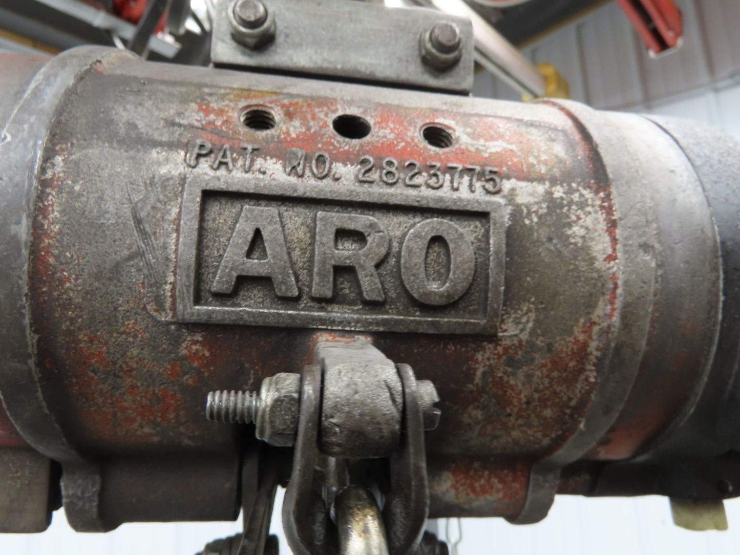 Aro Ingersoll Rand 1/4 Ton 500LB Pneumatic Air Chain Hoist 11'Lift 11'Pull Chain