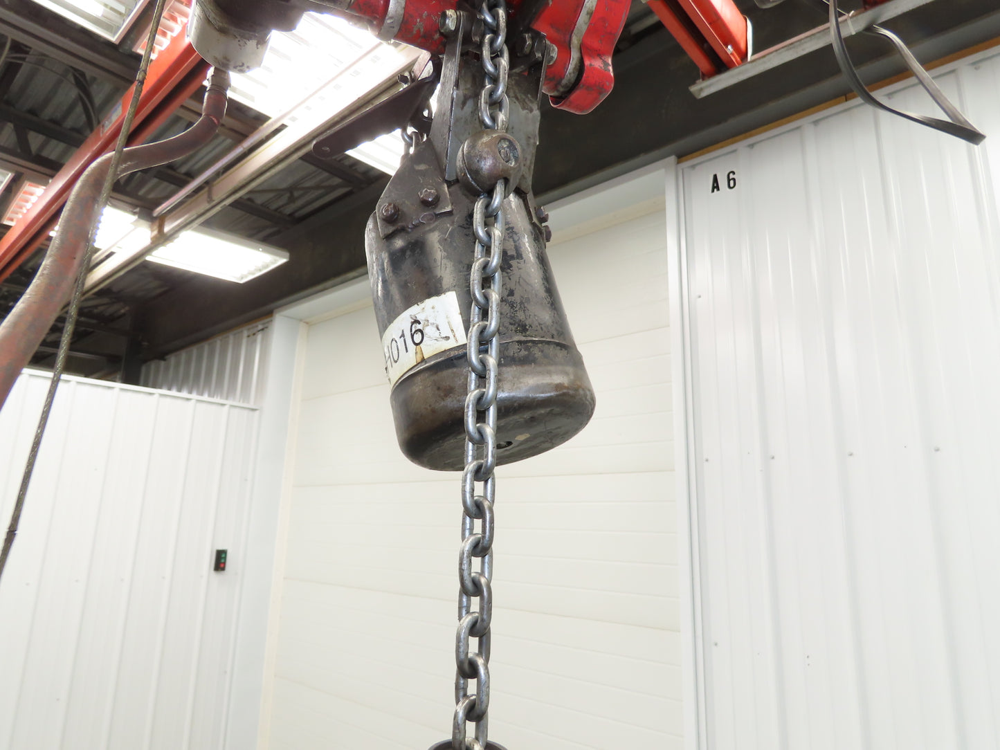 Aro 7718CT 1/4 Ton 500 LB Pneumatic Air Chain Hoist 11' Lift 6' Pendant