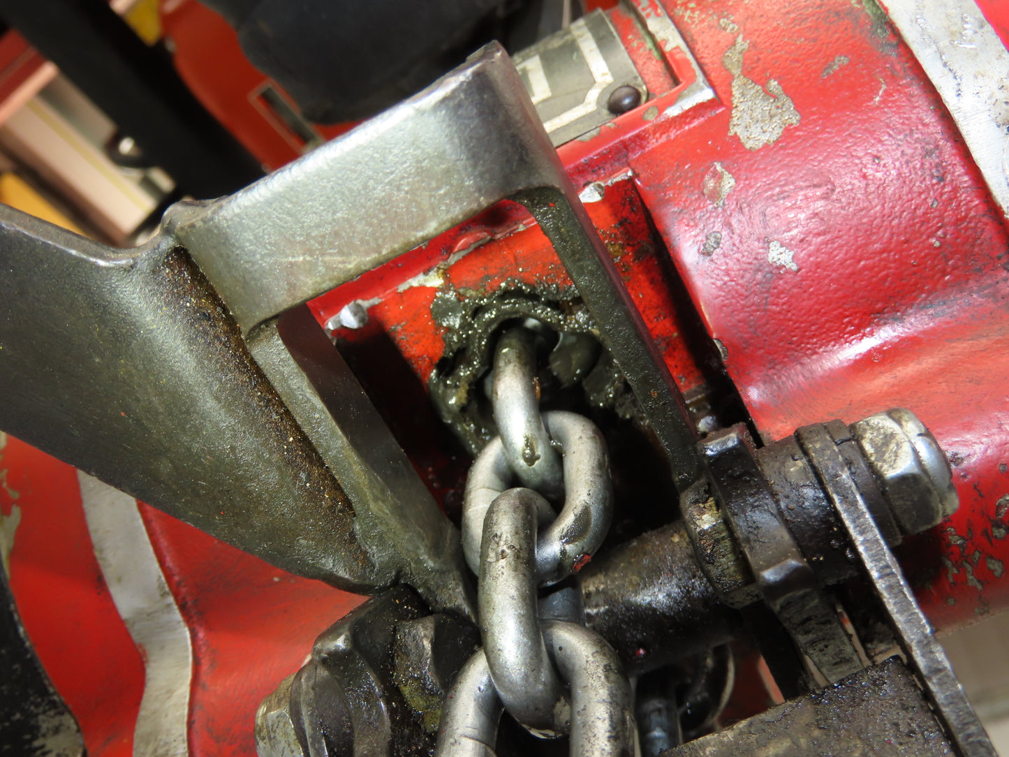 Aro 7718CT 1/4 Ton 500 LB Pneumatic Air Chain Hoist 11' Lift 6' Pendant