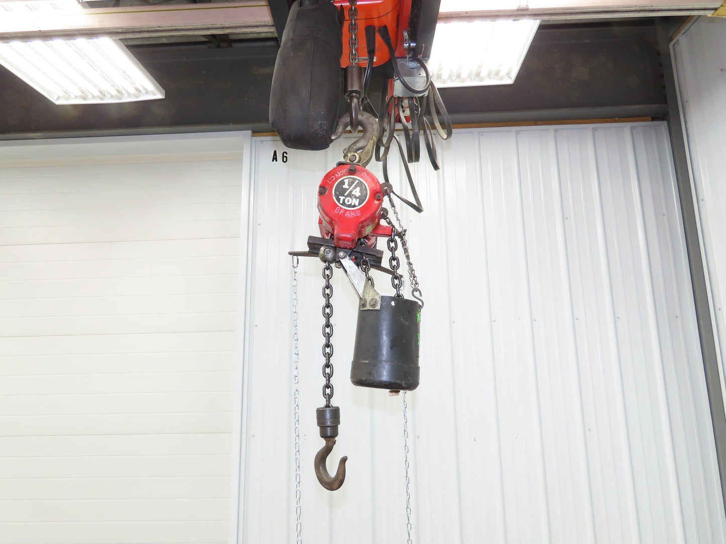 Ingersoll Aro 1/4 Ton 500Lb Pneumatic Air Chain Hoist 12'10" Lift 12' Pull Chain