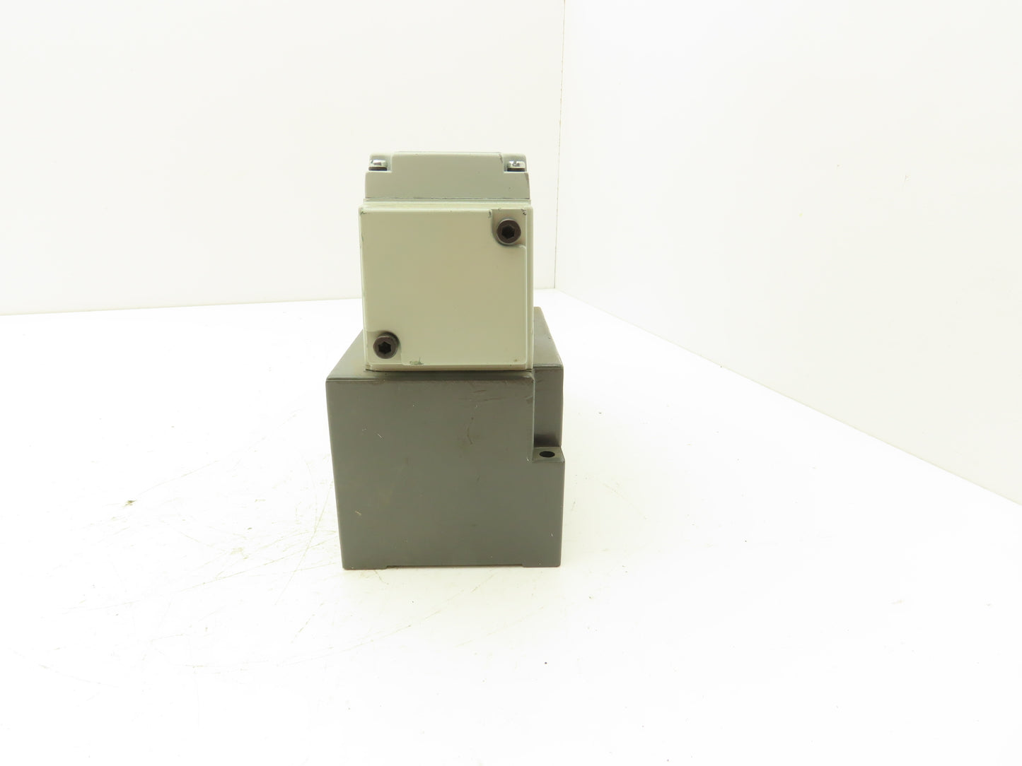 Numatics I35SA43BK000030 Pneumatic Air Valve Directional Control 150PSIG 120VAC
