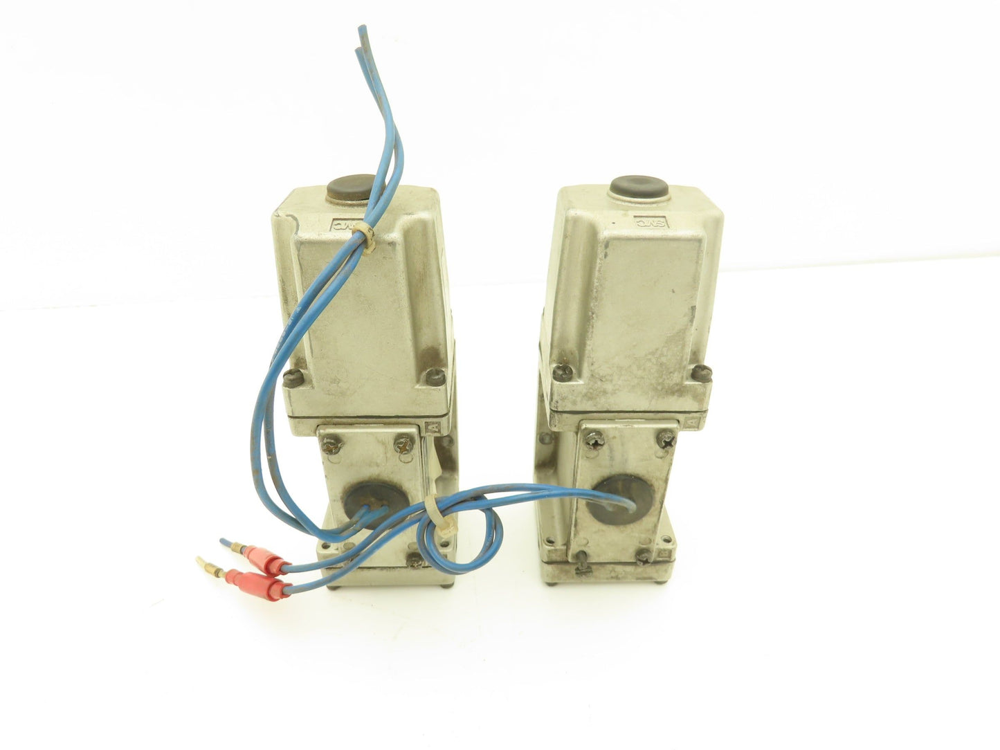 SMC VS 4124 Pneumatic Solenoid Valve AC 100/110V  Lot of 2