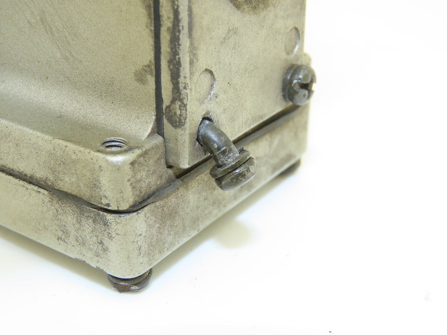 SMC VS 4124 Pneumatic Solenoid Valve AC 100/110V  Lot of 2