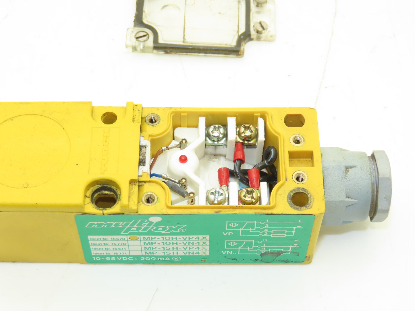 Turck MP-10H-VP4X Proximity Switch Inductive 10-65VDC