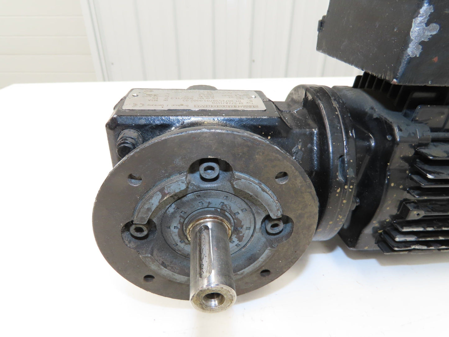 Sew Eurodrive SF37/112G EDT71D4 Gearmotor 20:1 Ratio 80rpm 1/2Hp 230/460V LH