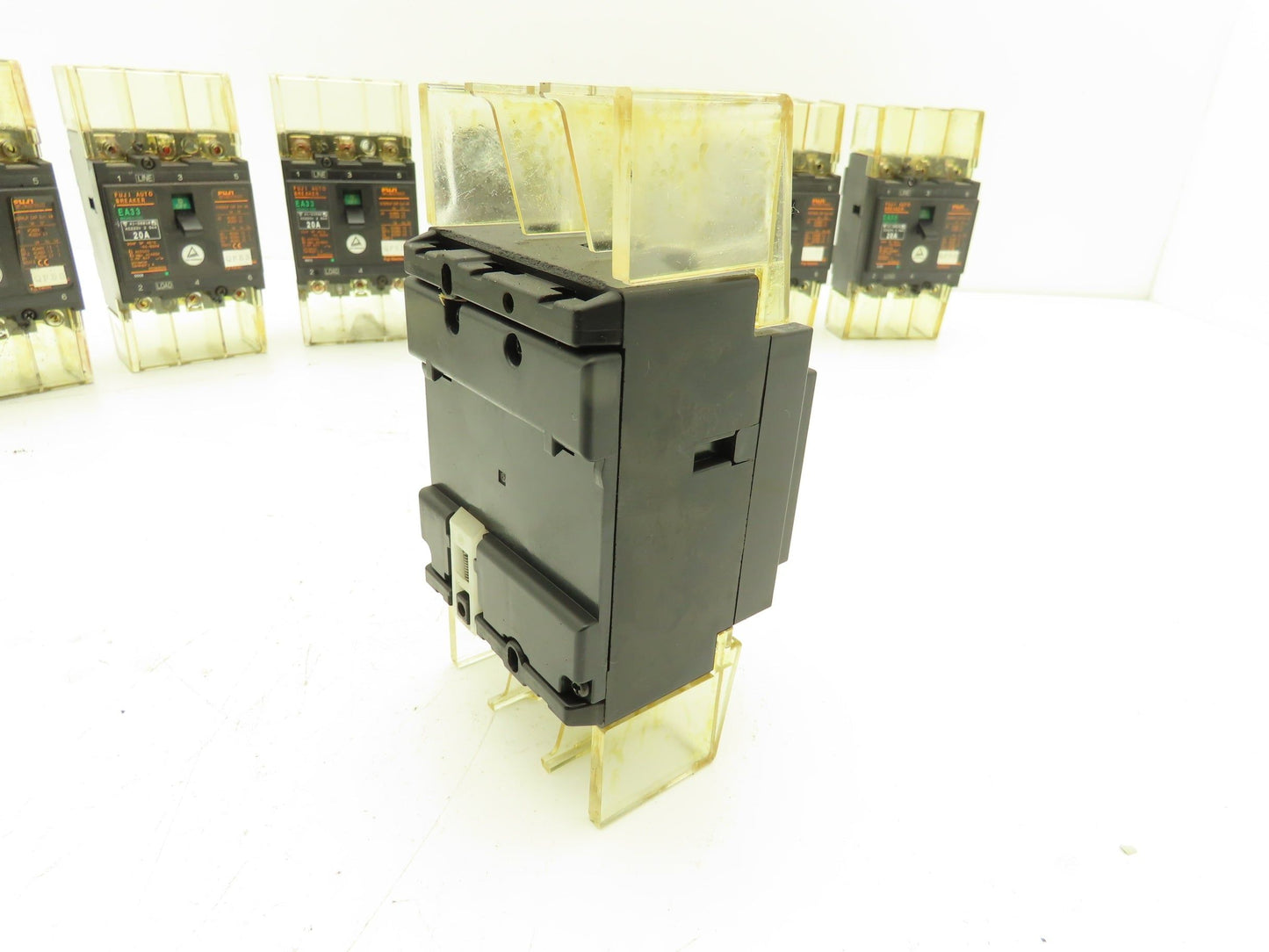 Fuji EA33 Circuit Breaker 20A 460VAC 3-Pole Lot of 9
