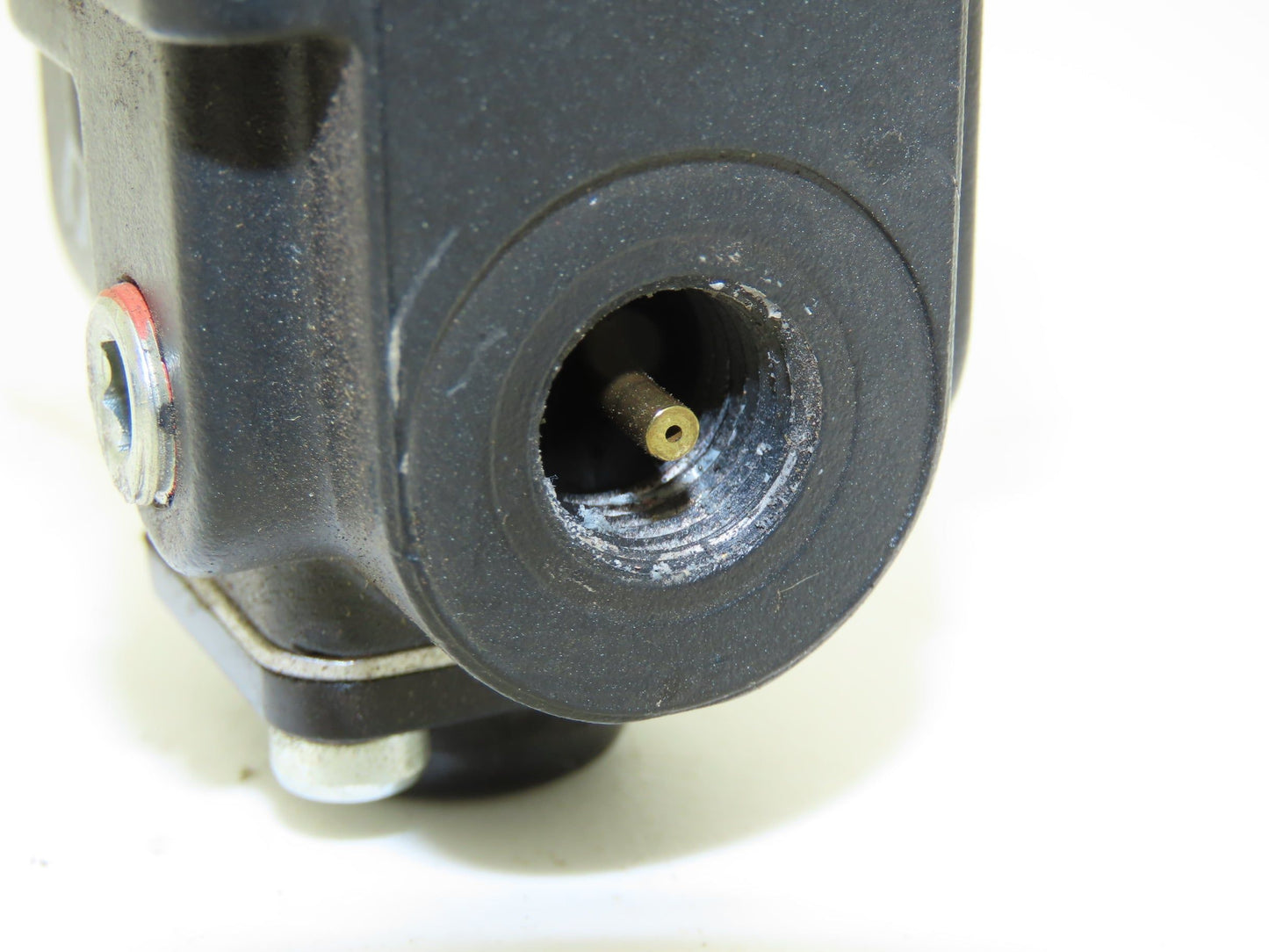 Fairchild 30232NS Pneumatic Air Regulator 250 psig 1/4" NPT